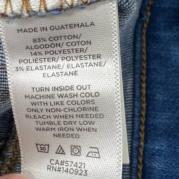 LOFT Women's Size 26/2  High Waist Flare Crop Stretch Jeans Raw Step Hem - Picture 6 of 7